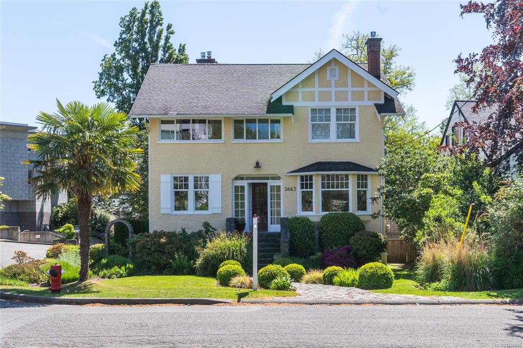 2663 Orchard Ave, 1036845, BC,