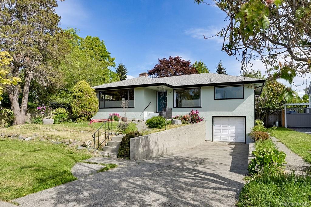Main View of 2106 Neil St, Oak Bay, BC, V8R 3E4