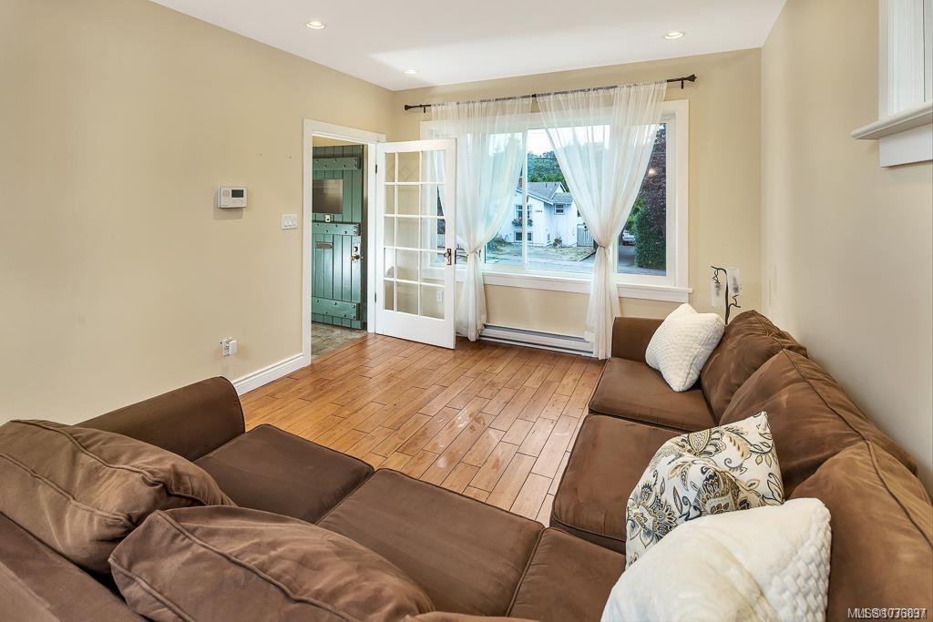 Fifth View of 1321 Finlayson St, Victoria, BC, V8T 2V5