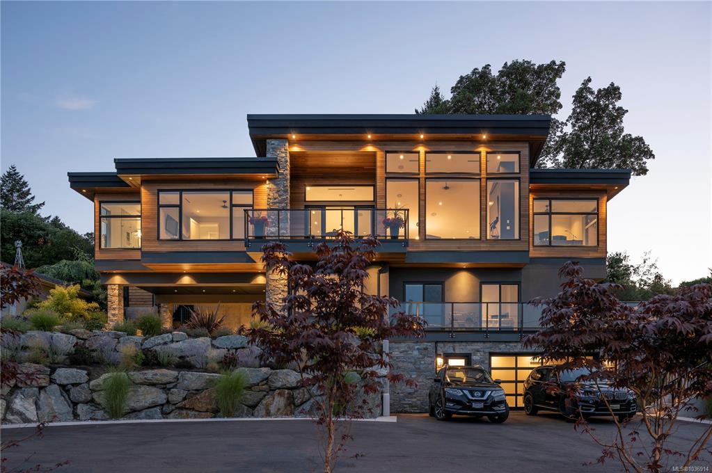 928 Claremont Ave, 1036914, BC,