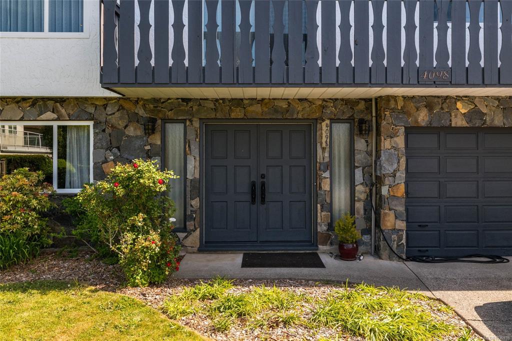 Third View of 4098 Orion Pl, Saanich, BC, V8N 5K8
