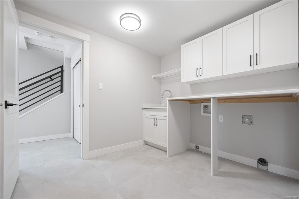 Fifth View of 145 Marina View Dr, Ladysmith, BC, V9G 0C5