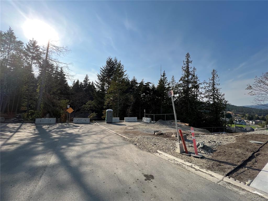 Third View of 1002 Peace Keeping Cres, Langford, BC, V9C 2P3