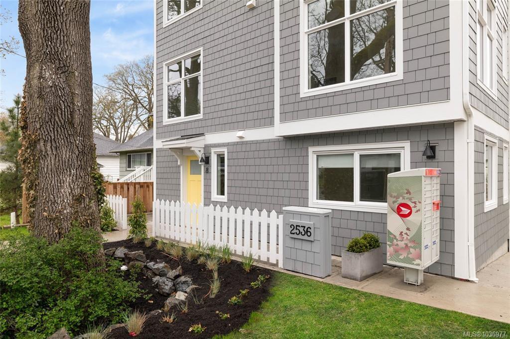 2536 Shelbourne St, 1036977, BC,