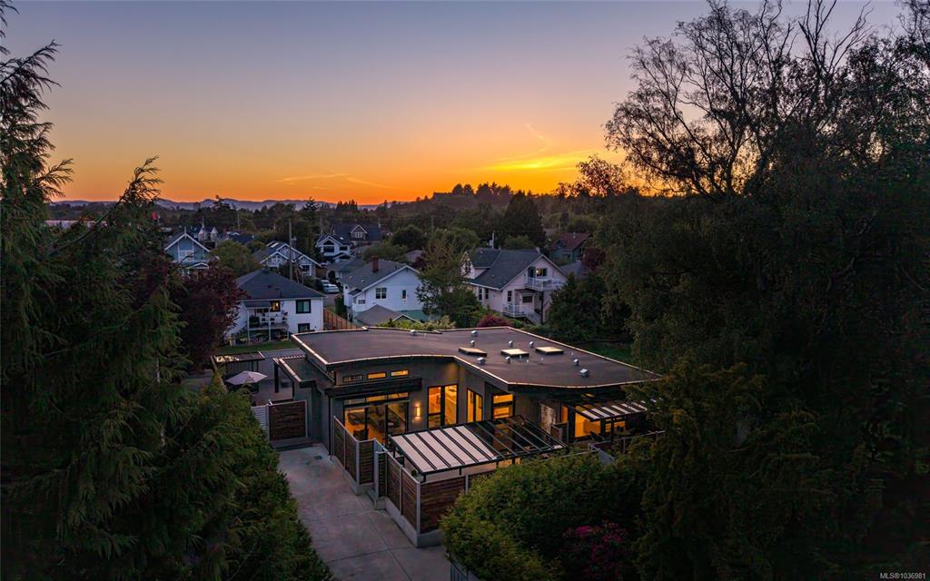 330 Irving Rd, 1036981, BC,