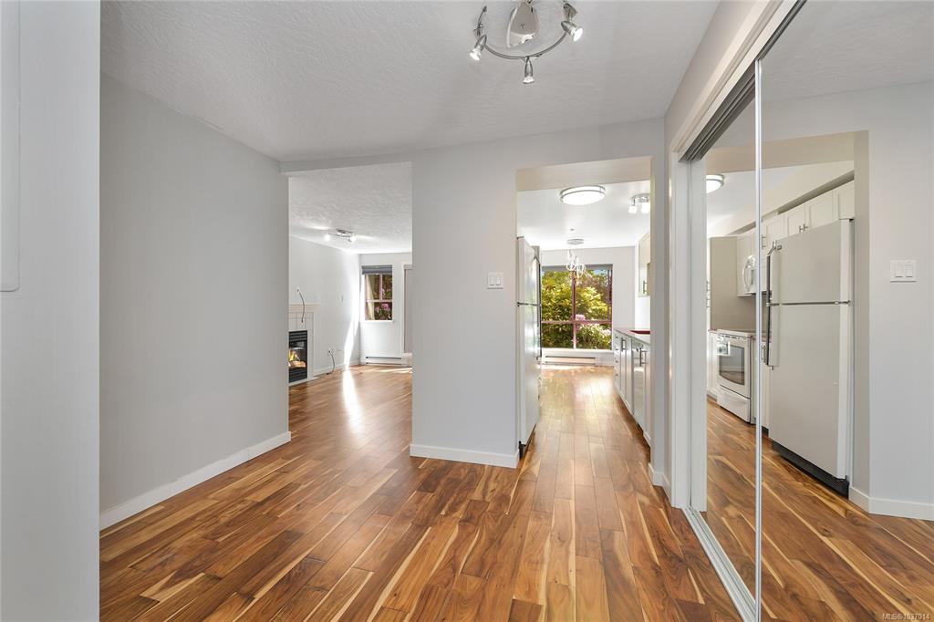 Fifth View of 520 Dunedin St, Churchill Place, Victoria, BC, V8T 2L6