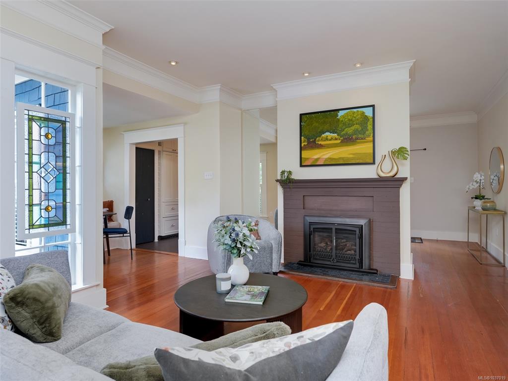 Fourth View of 972 Wilmer St, Victoria, BC, V8S 4B7