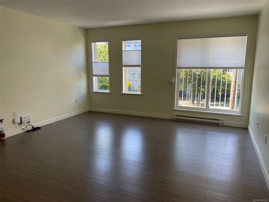 Fifth View of 1070 Southgate St, Minton House, Victoria, BC, V8V 2Z2