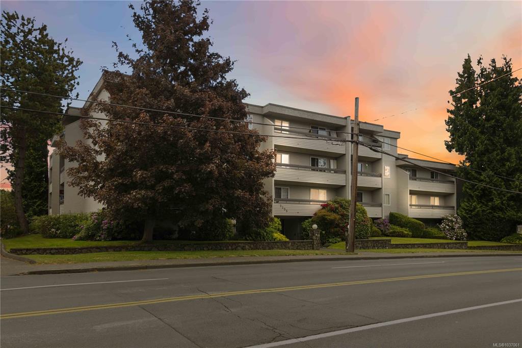 3235 Quadra St, 1037061, BC,