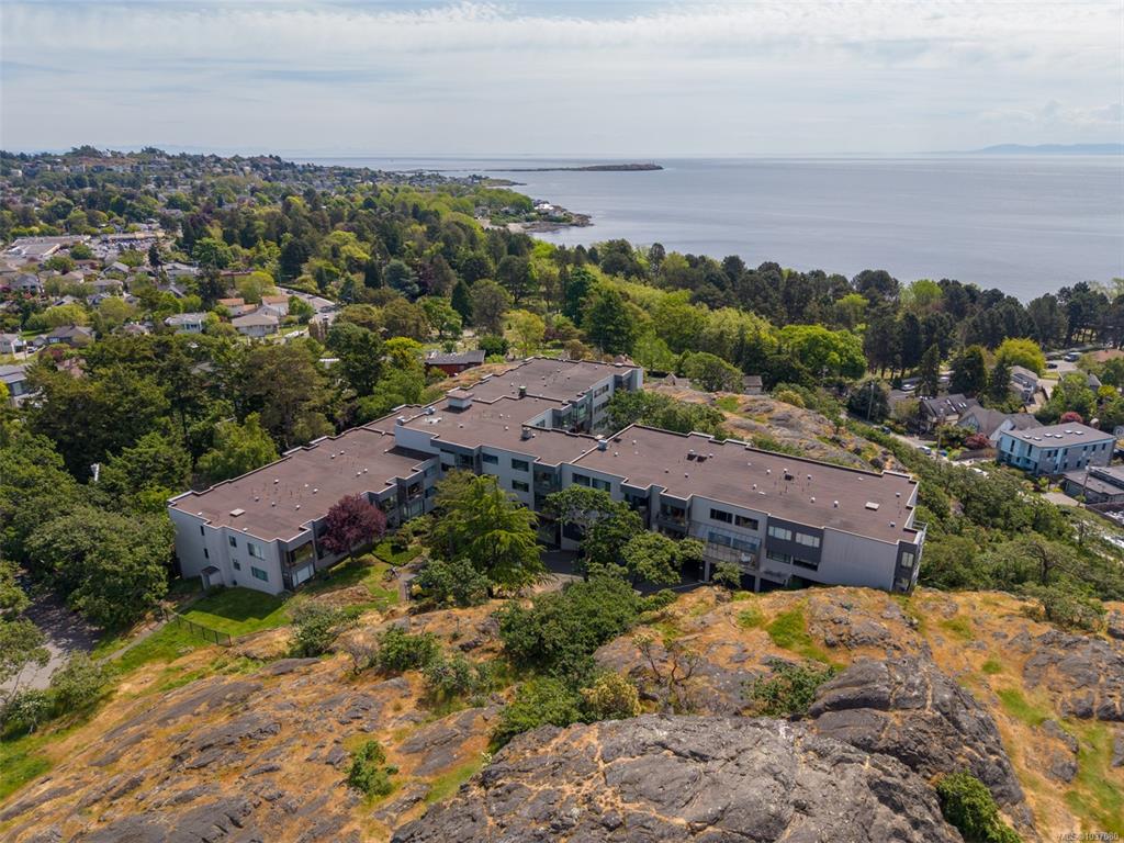Second View of 1433 Faircliff Lane, Faircliff Manor, Victoria, BC, V8S 3J6