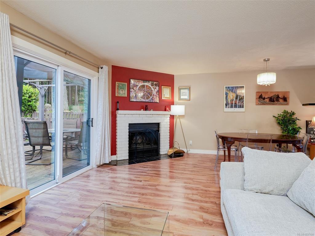 Fifth View of 379 Wale Rd, Colwood, BC, V9B 2P9