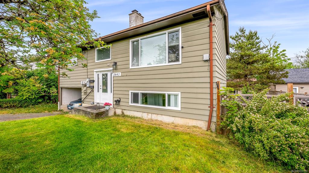 2442 Fitzgerald Ave, 1037110, BC,