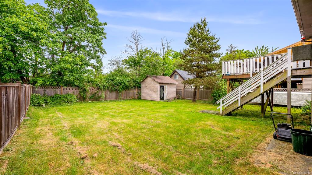 Fifth View of 2442 Fitzgerald Ave, Courtenay, BC, V9N 8K8