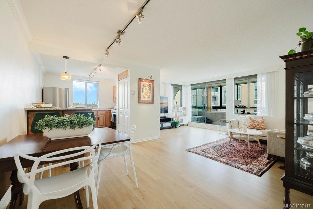 Third View of 1034 Johnson St, Sutton Place East, Victoria, BC, V8V 3N7