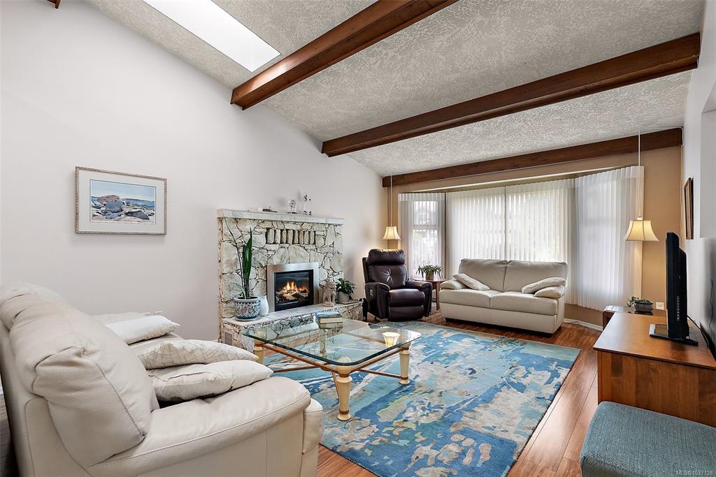 Third View of 2428 Marlene Dr, Colwood, BC, V9B 4L4