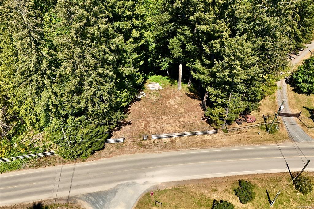 Third View of 3715 Melrose Rd, Hilliers, BC, V9K 1V3