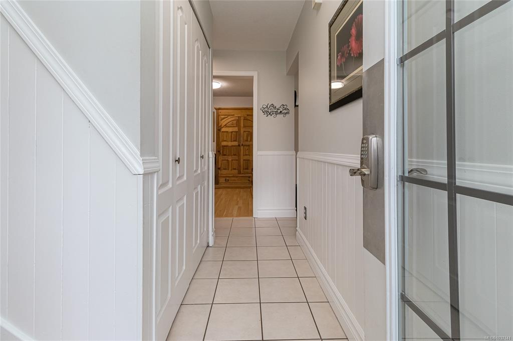 Fifth View of 2771 Spencer Rd, Langford, BC, V9B 4E2