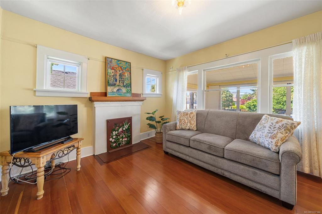 Third View of 1275 May St, Victoria, BC, V8V 2T1