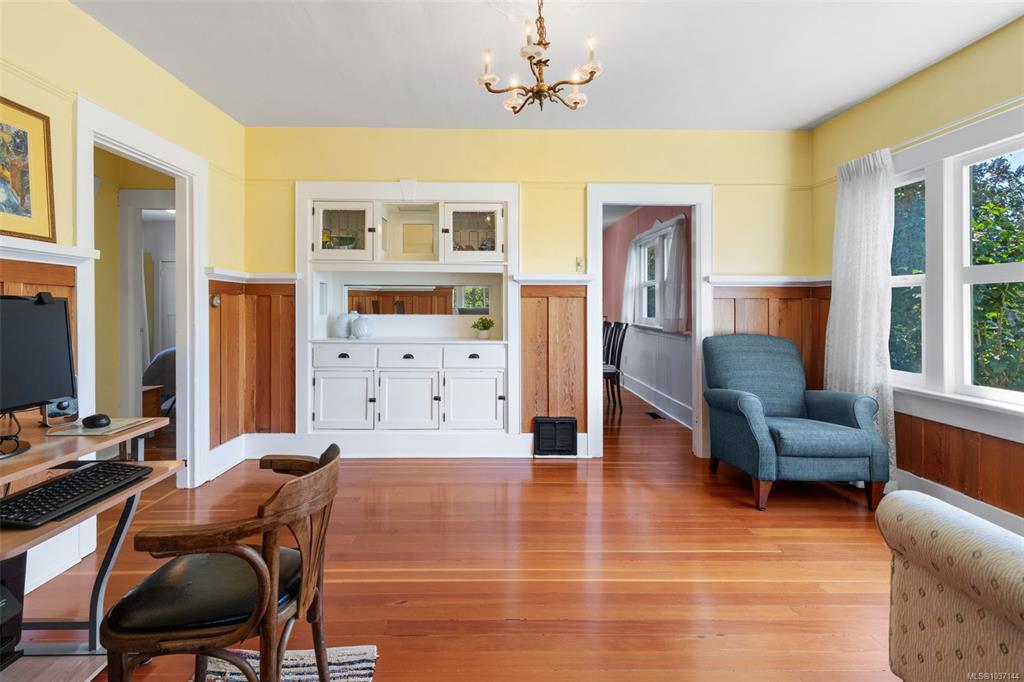 Fourth View of 1275 May St, Victoria, BC, V8V 2T1