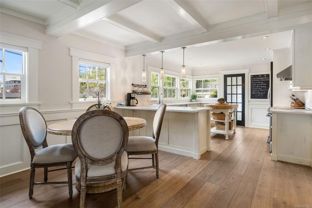 Fourth View of 1145 Meares St, Victoria, BC, V8V 3J9