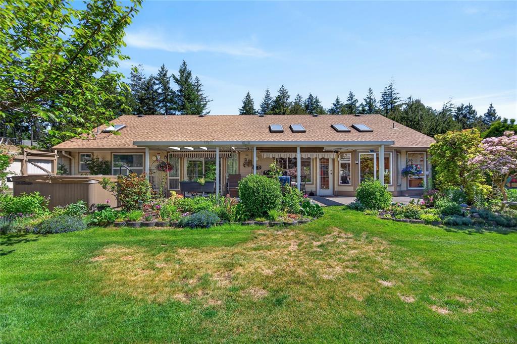 Fourth View of 657 Sierra Pines Rd, Comox, BC, V9M 3W8