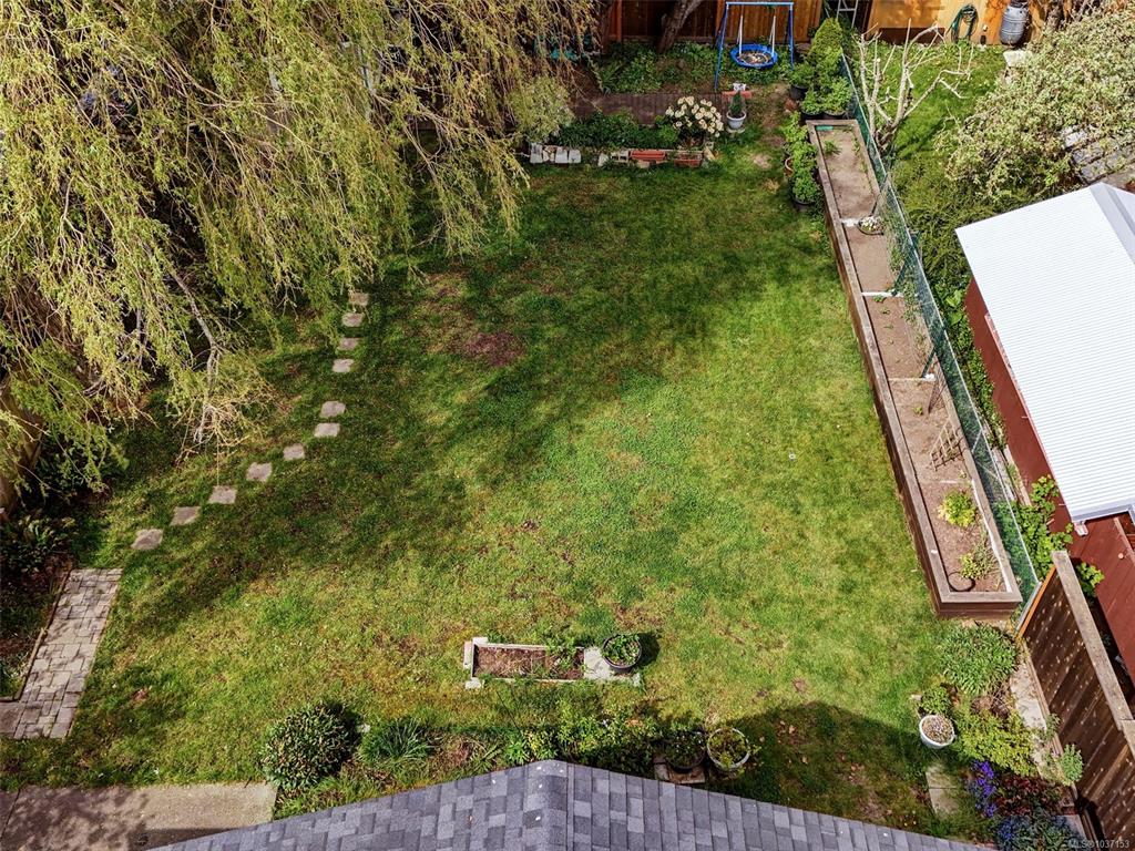 Third View of 3130 Somerset St, Victoria, BC, V8X 1C7