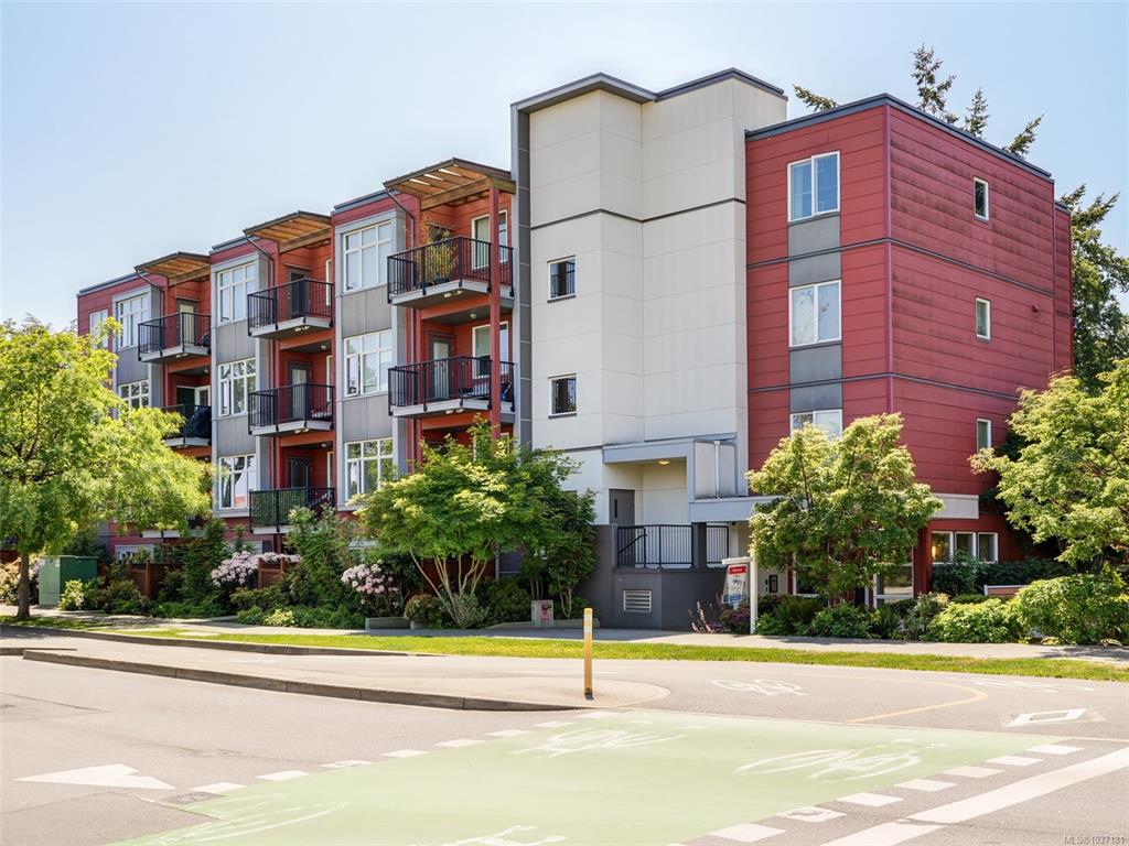 Second View of 4030 Borden St, Saanich, BC, V8X 2E9