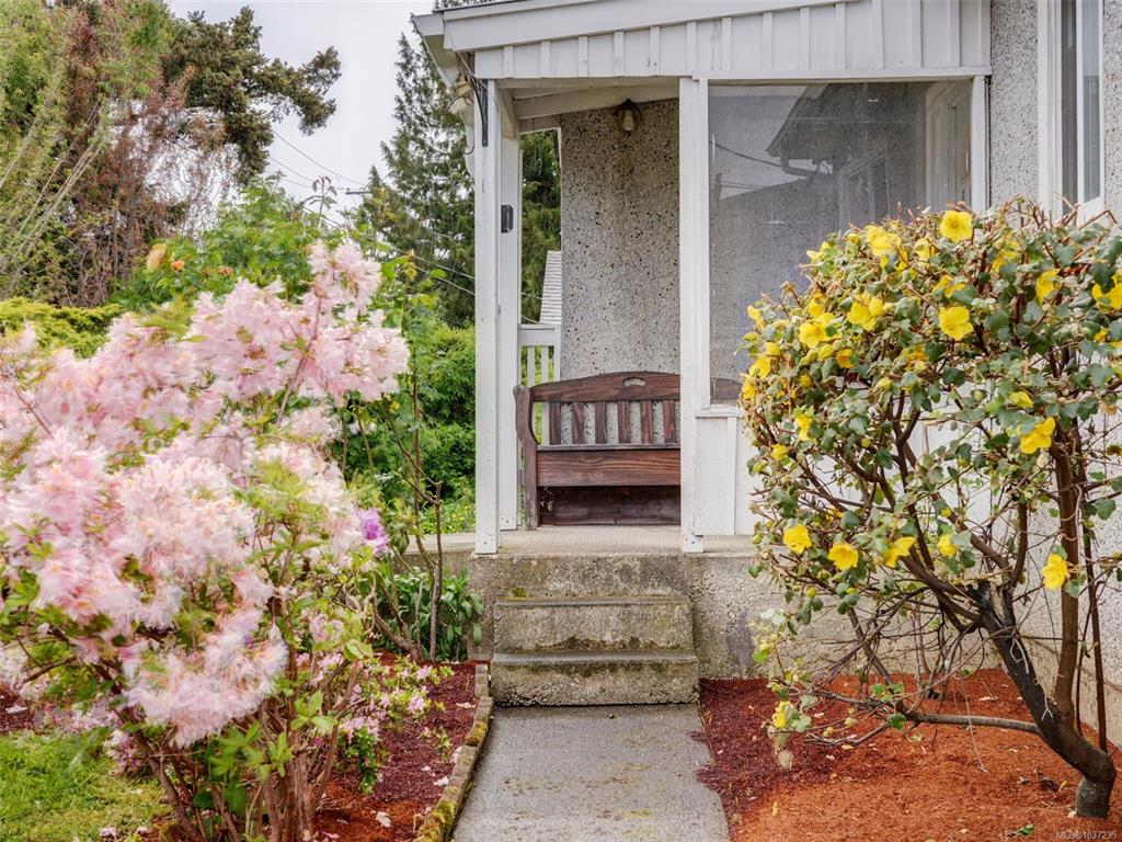Third View of 4034 Carey Rd, Saanich, BC, V8Z 4E8