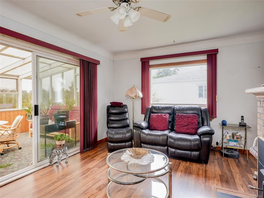 Fifth View of 4034 Carey Rd, Saanich, BC, V8Z 4E8