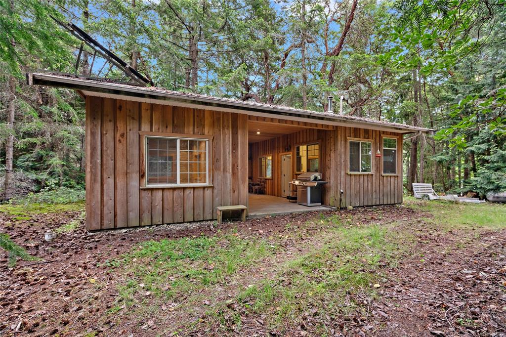 Fourth View of 345 Evergreen Lane, Sidney Island, BC, V0N 2G0