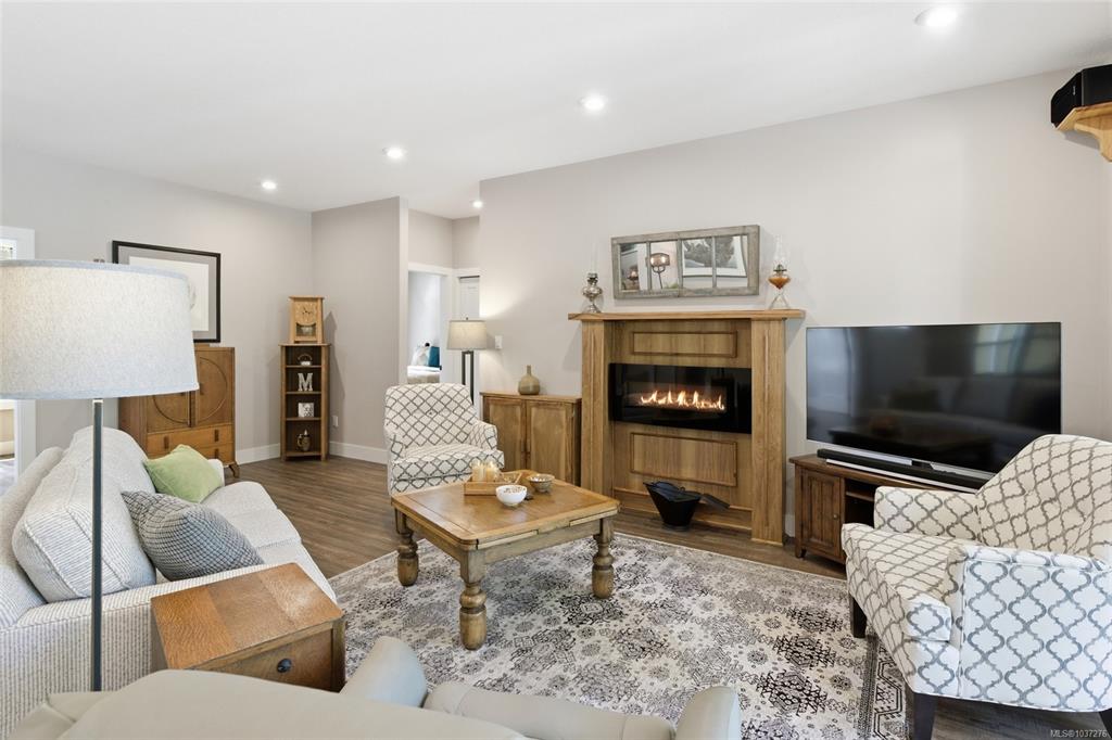 Third View of 3831 Creekside Dr, Nile Landing, Bowser, BC, V0R 1G0