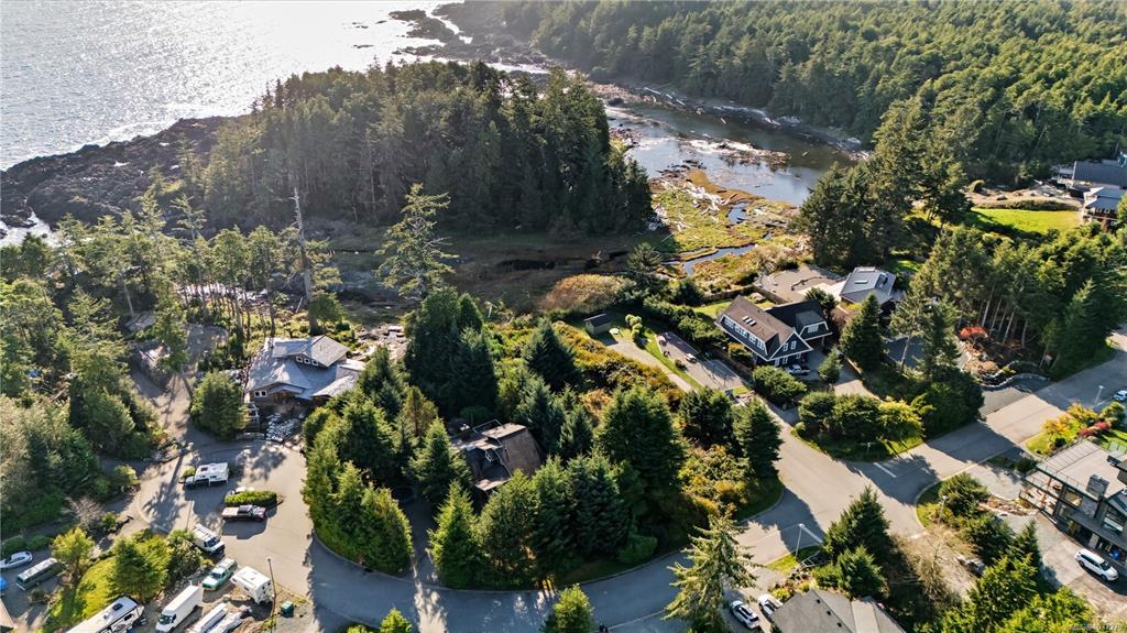 912 Barkley Pl, 1037279, BC,
