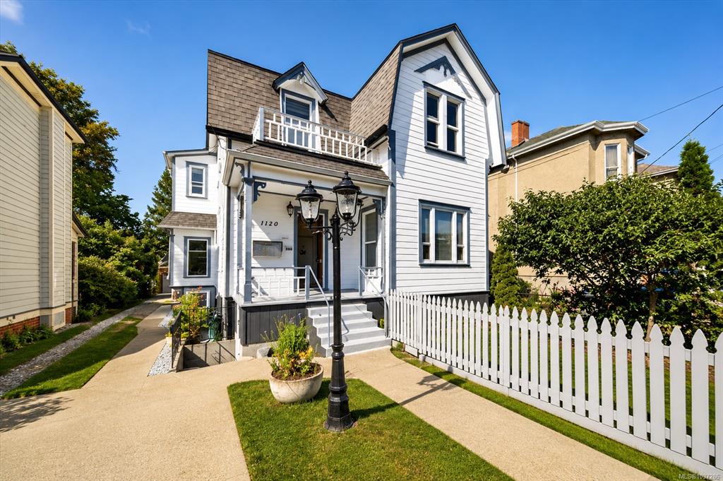 Fourth View of 1120 Caledonia Ave, Victoria, BC, V8T 1G1