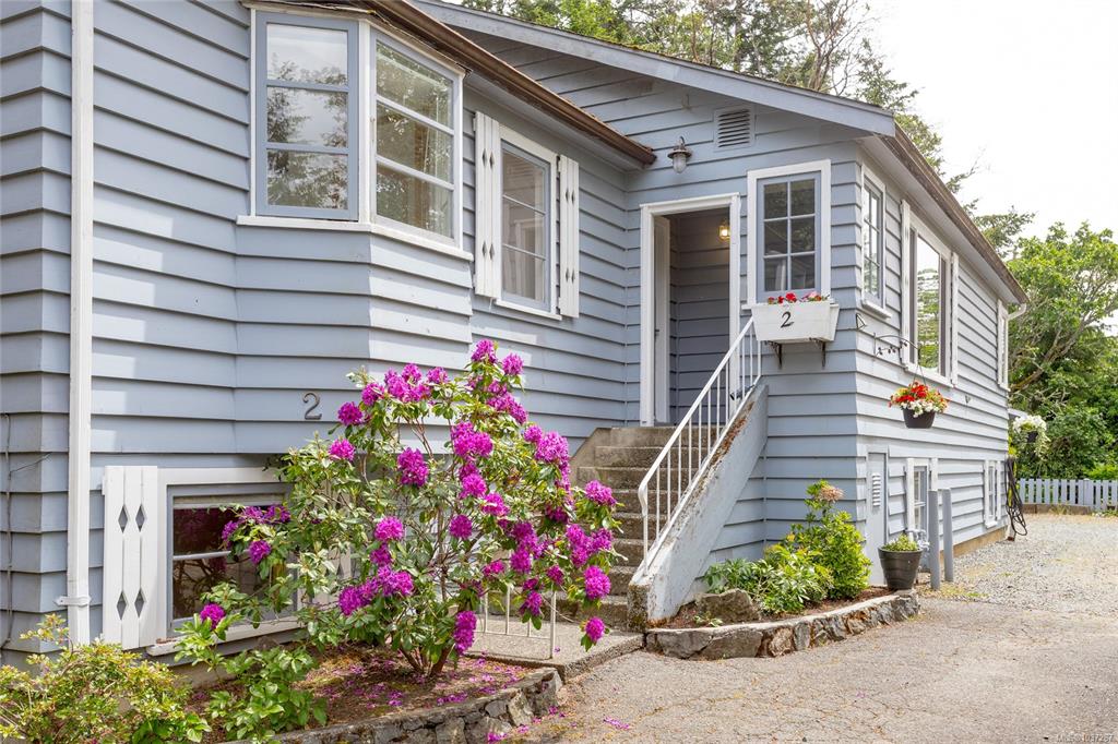 Fifth View of 6755 Wallace Dr, Central Saanich, BC, V8M 1A2