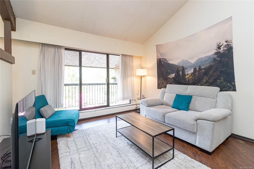 1009 Mckenzie Ave, 1037289, BC,