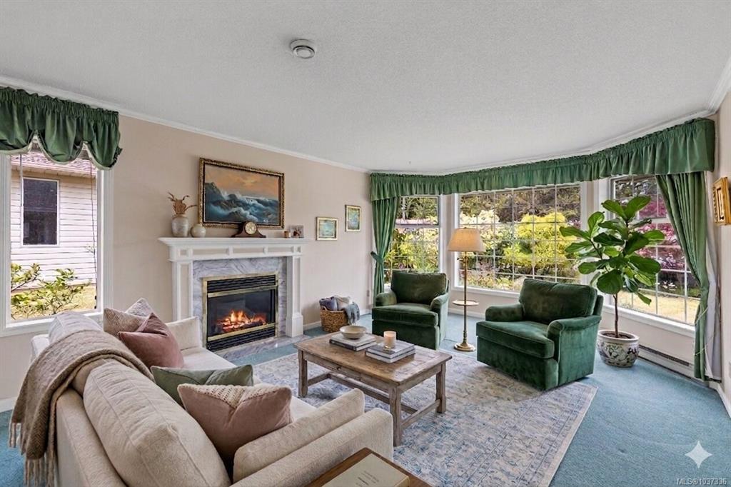 Third View of 580 Dogwood Rd, Qualicum Beach, BC, V9K 1B1