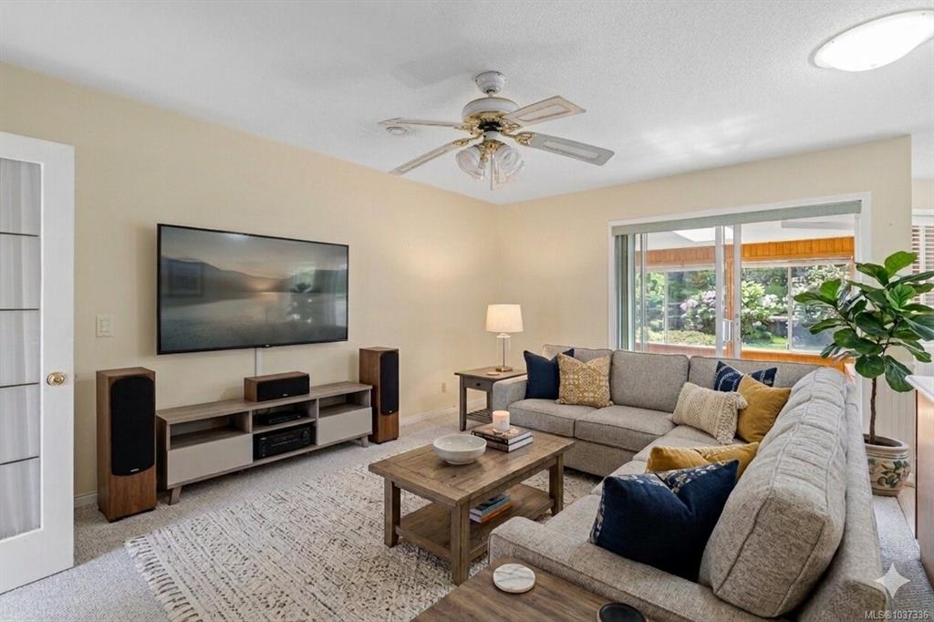 Fifth View of 580 Dogwood Rd, Qualicum Beach, BC, V9K 1B1