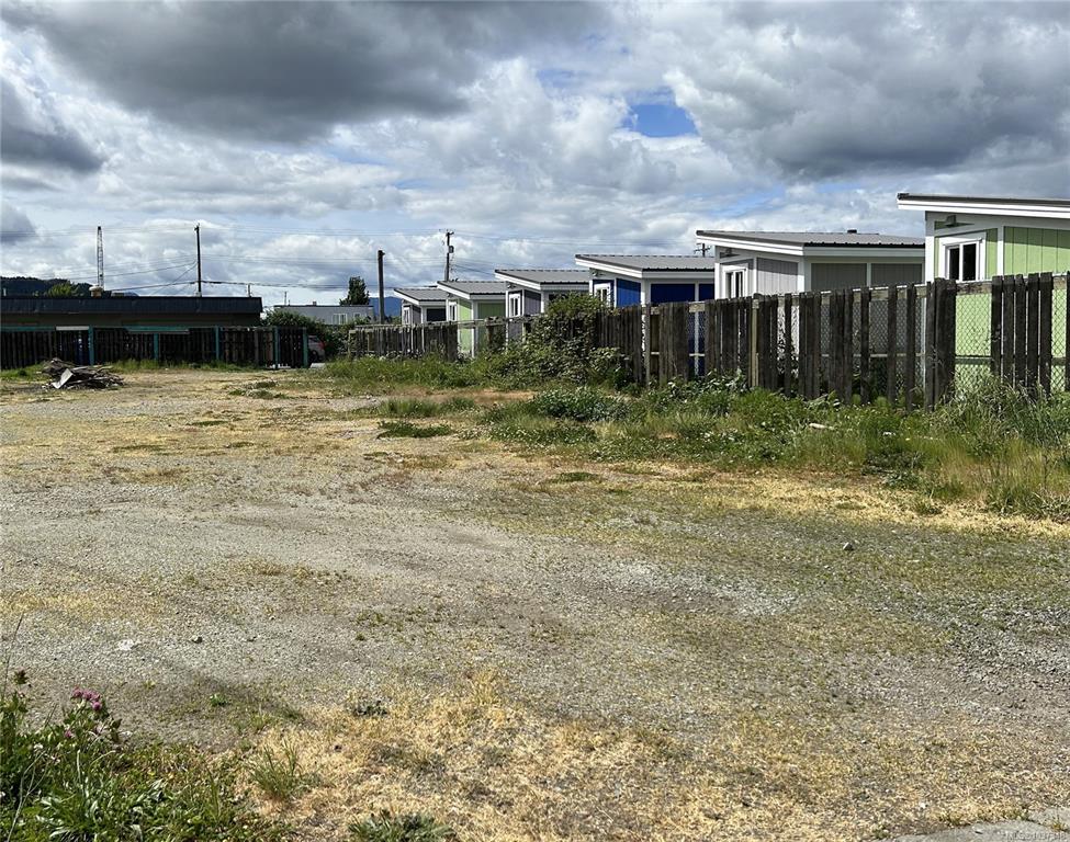 MLS® listing #31344377 for sale located at 3655 4th Ave