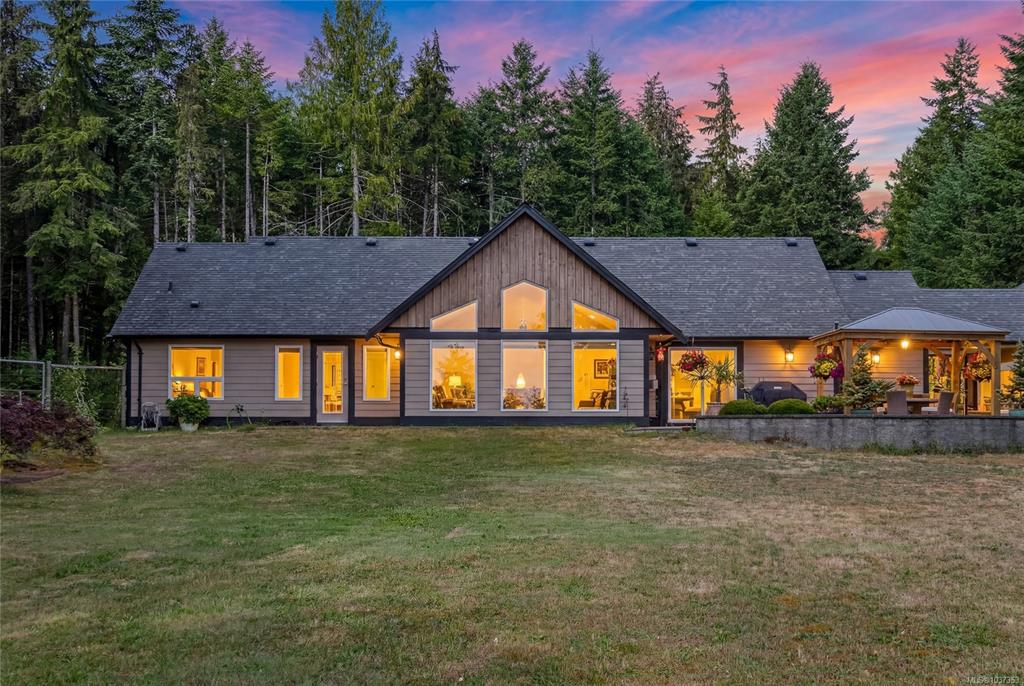 Second View of 1737 Galvin Pl, Qualicum River Estates, Qualicum Beach, BC, V9K 2V3