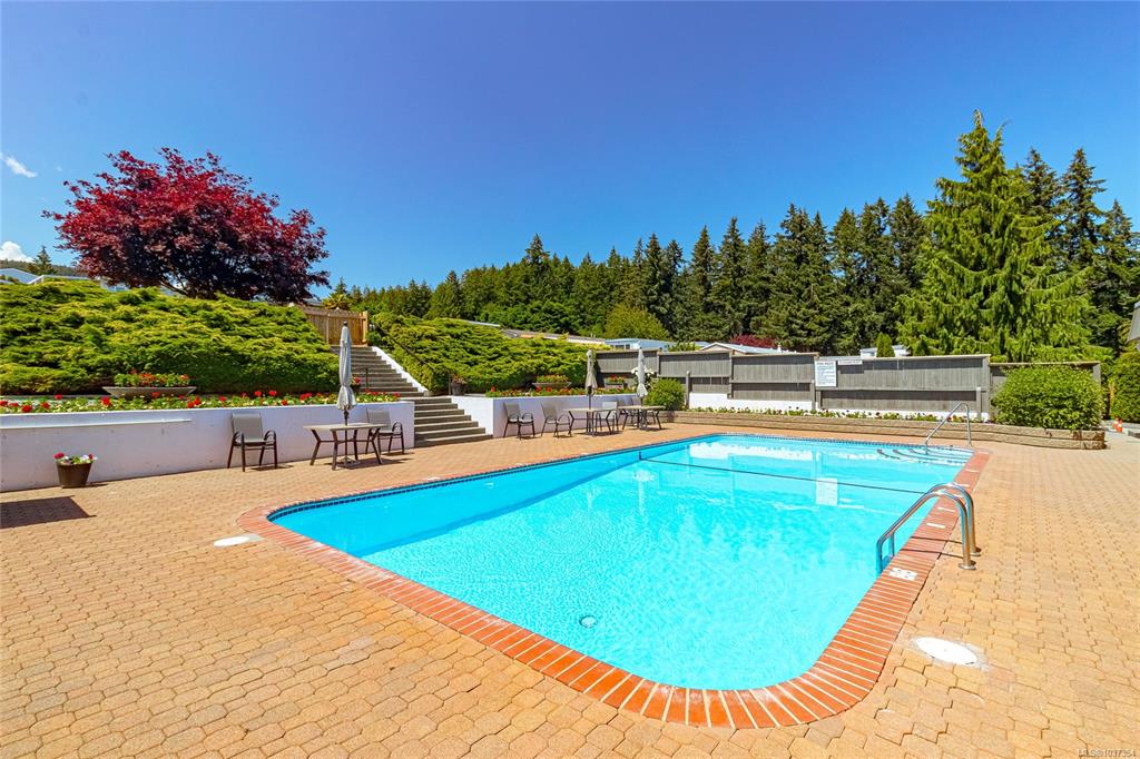 Third View of 10980 Westdowne Rd, Ladysmith, BC, V9G 1X2