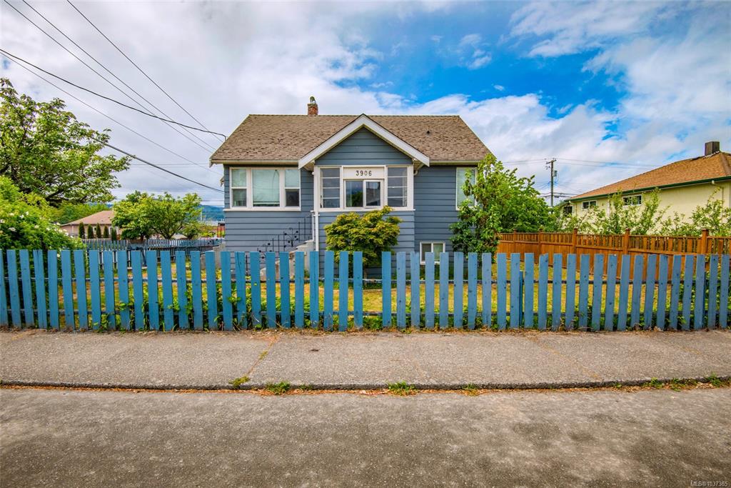 3906 10th Ave, 1037365, BC,