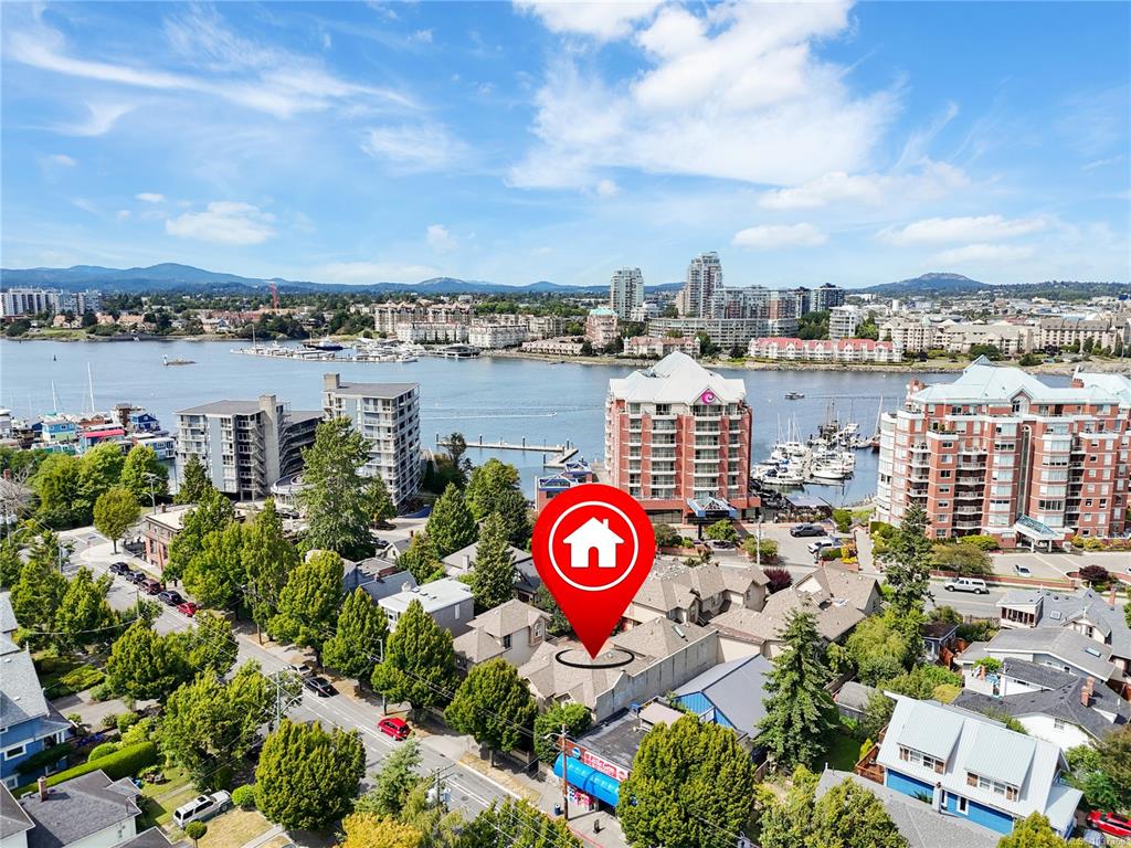 Third View of 136 Superior St, Victoria, BC, V8V 1T1