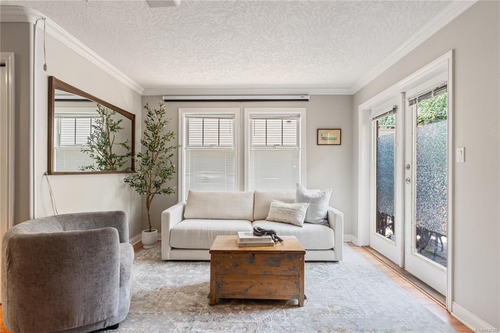 Fifth View of 136 Superior St, Victoria, BC, V8V 1T1