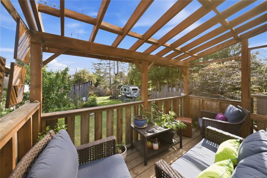 Fourth View of 443 Aysgarth St, Nanaimo, BC, V9R 1V7