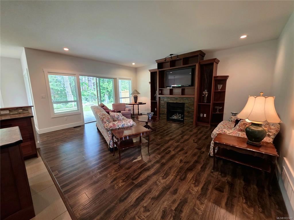 Third View of 5450 Tomswood Rd, Port Alberni, BC, V9Y 0B4