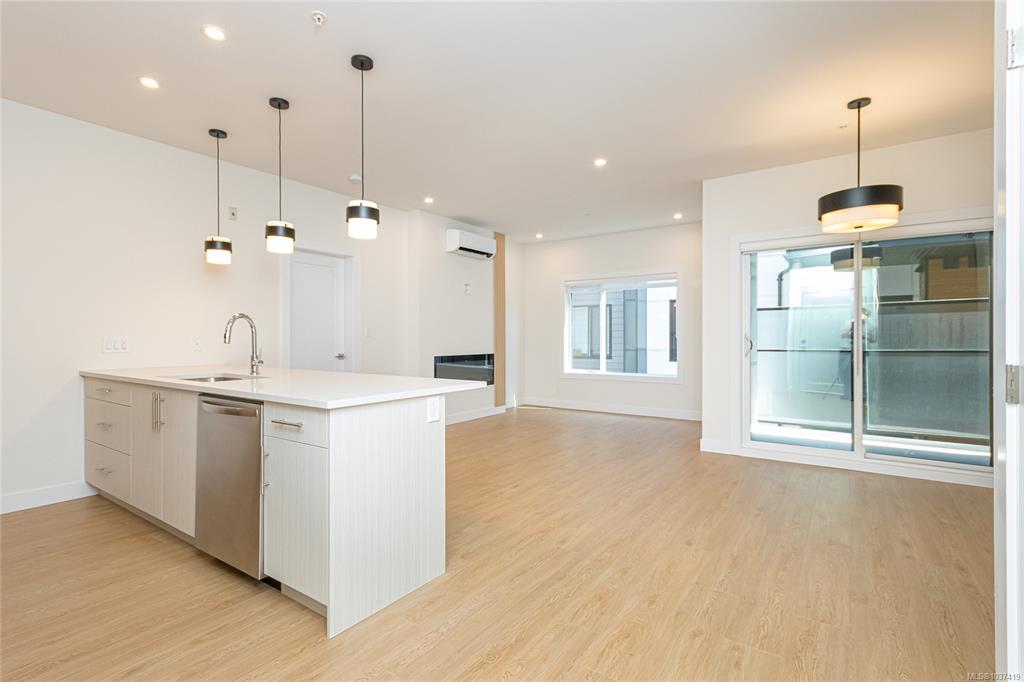 918 Jenkins Ave, 1037419, BC,