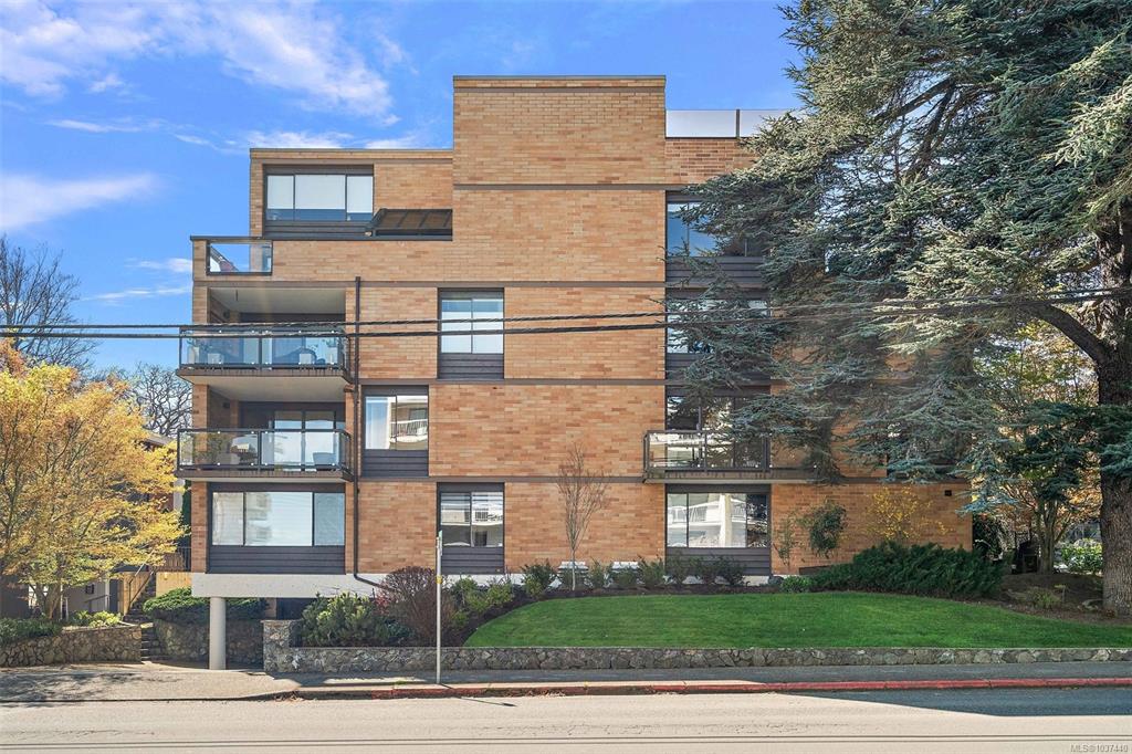Fourth View of 1280 Newport Ave, Oak Bay, BC, V8S 5E7