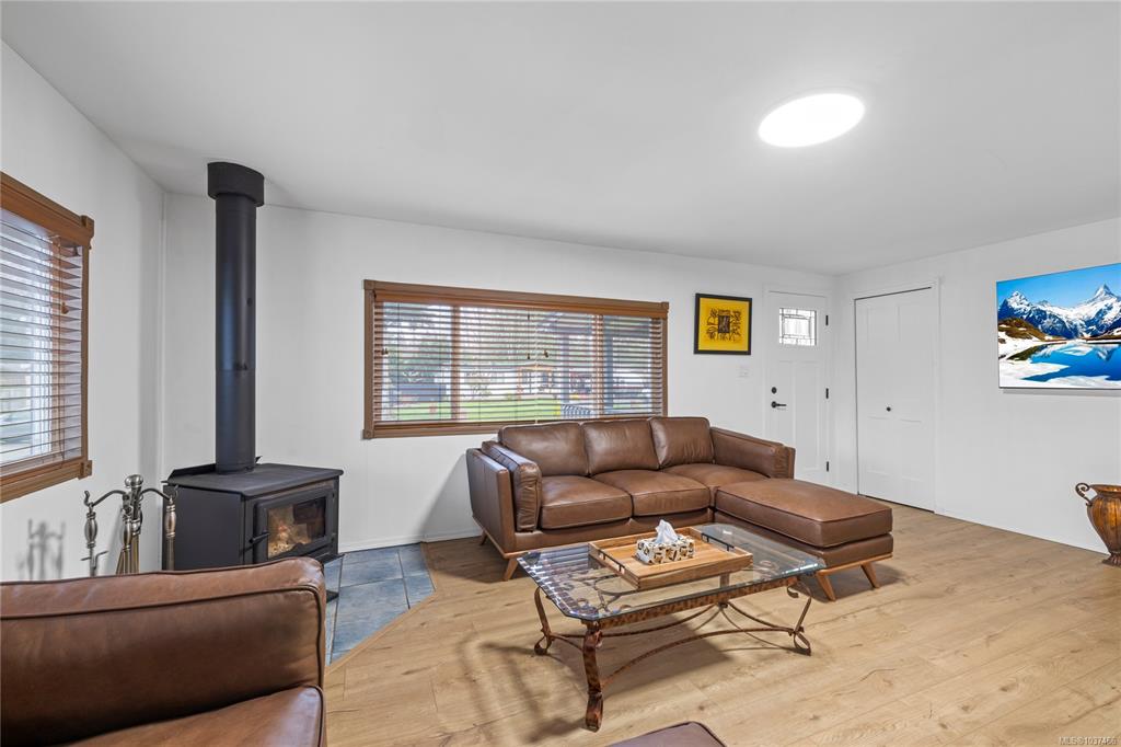 Third View of 775 Barclay Cres S, French Creek, BC, V9P 1Z3
