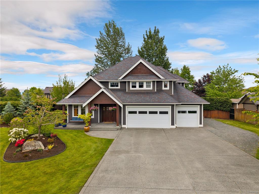 Second View of 211 Rose Pl, Campbell River, BC, V9W 8H7