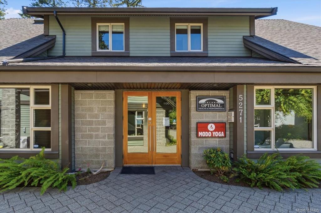MLS® listing #31354810 for sale located at 5271 Rutherford Rd